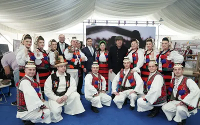 Sute de vizitatori cuceriți de standul Maramureșului în prima zi a Târgului de Turism al României