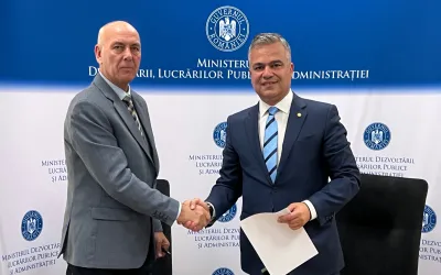 Şerban Todorică-Constantin și Daniel Gligoraș, au fost prezenți luni în contextul semnării contractelor de finanţare aferente obiectivelor de investiţii