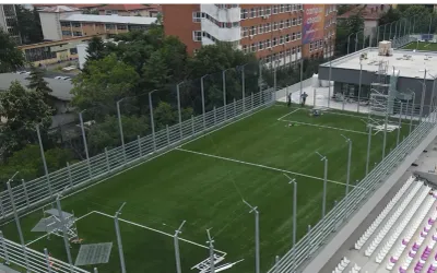 Gazon artificial profesional pentru fotbal – livrare imediată din stoc pentru terenuri sportive comunale și școlare