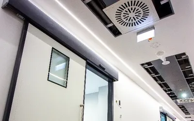 Uși automate pentru sectorul medical