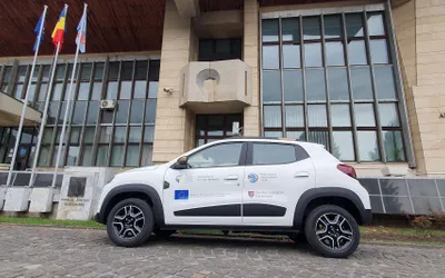 PRIMUL AUTOTURISM 100% ELECTRIC DIN PARCUL AUTO AL CONSILIULUI JUDEȚEAN MARAMUREȘ A FOST ACHIZIȚIONAT PRIN PROIECTUL „MOBI”