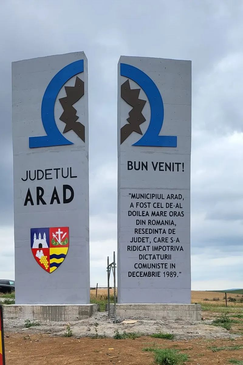 Aradul are noi totemuri, la cinci intrări în județ
