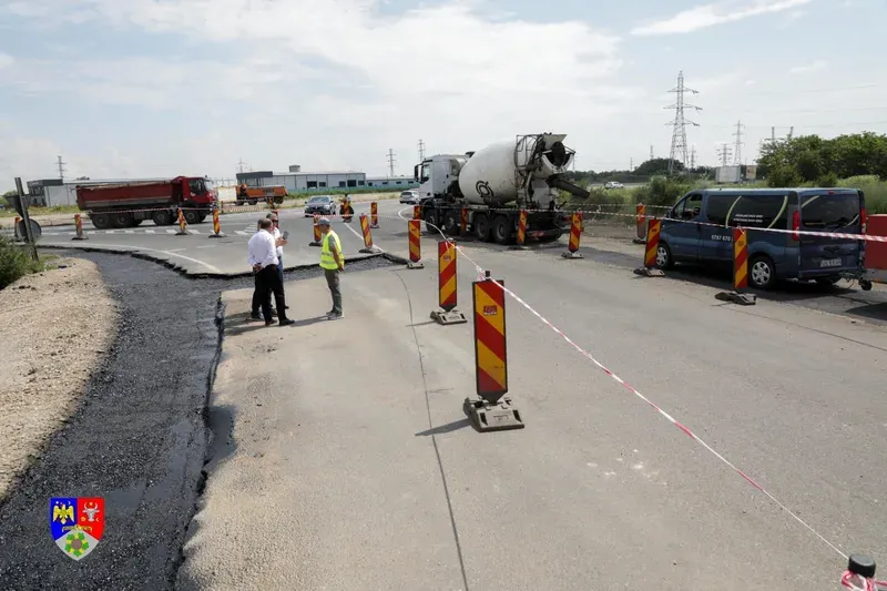 Un sens giratoriu provizoriu de tip „ochelar” va fi amenajat la ieșirea din Focșani pentru fluidizarea traficului