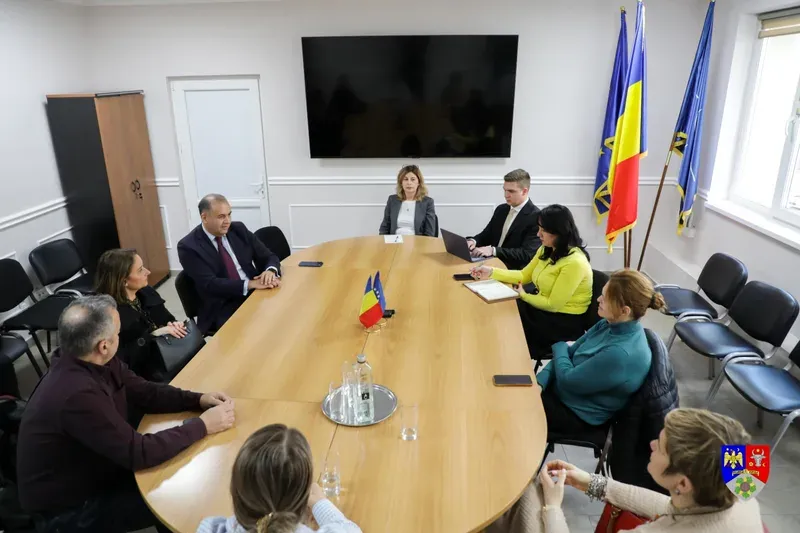 Consiliul Județean Vrancea sprijină echipele de robotică calificate la Campionatul Mondial din SUA