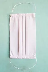 Masca  de Protectie , 3 straturi , 3 pliuri , fir nazal de fixare , prindere cu elastic