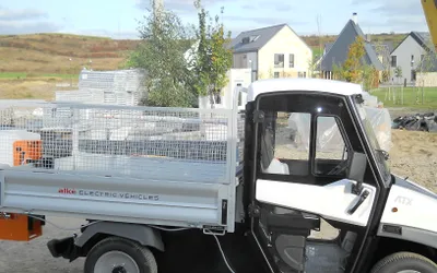 Camioneta 100 % electrică ALKE ATX330E livrată la Colina Nouă la început de octombrie 2021