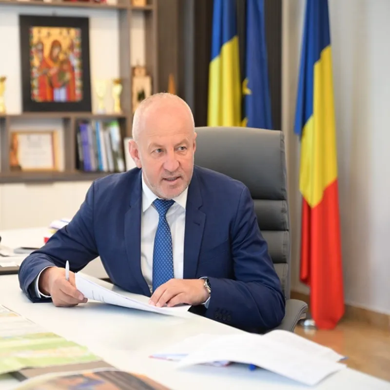 Au fost semnate contractele de finanțare pentru reabilitarea a două noi blocuri de locuințe