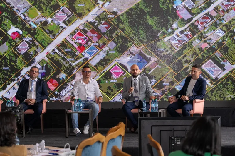 PANEL DIBALCRIS - 3D în Gestionarea Inteligentă a Datelor Spațiale la SUMMITUL Primăriilor 2025, Iași