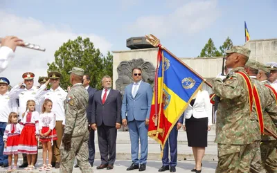 Primarul Misăilă a mers la Mausoleul Mărăști în cinstea eroilor din Primul  Război Mondial