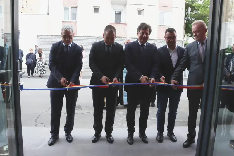 Inaugurat noul sediu al Direcției Sanitar‑Veterinare Arad; reuniune națională a directorilor DSV