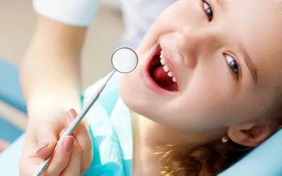 Materiale stomatologice de peste 9.000 de lei pentru cabinetele școlare de medicină dentară