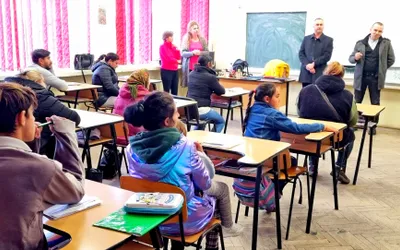 A doua șansă la educație pentru romii care s-au hotărât să învețe carte!