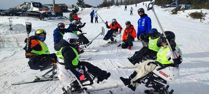 Tabără de sporturi montane pentru 40 de elevi de la casele de copii
