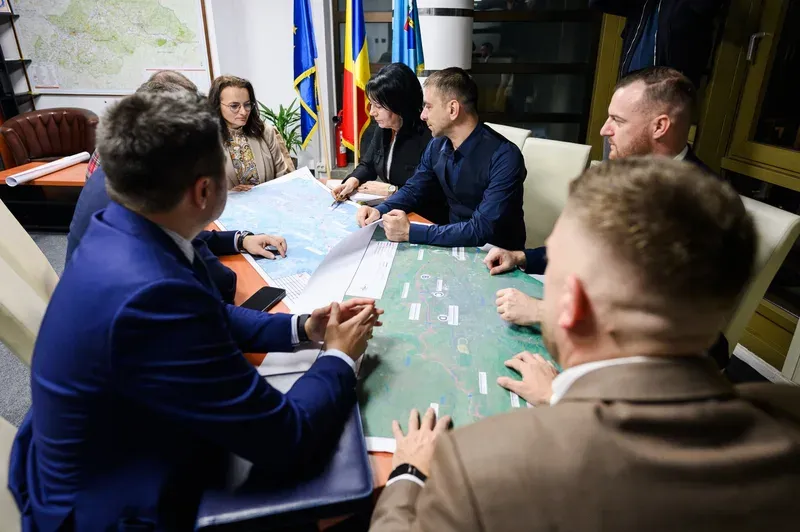 Întâlnire la Consiliul Județean Maramureș cu parlamentarii pentru susținerea proiectelor majore de infrastructură