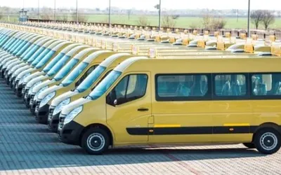 O nouă achiziţie importantă a fost lansată: CJ Braşov cumpără 25 de microbuze hibrid destinate transportului elevilor!