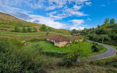 Contract de finanțare semnat pentru tabăra din Vașcău: Centru Județean de Orientare Școlară și Profesională cu Tabără pentru Tineret