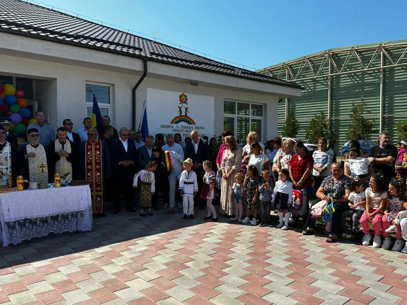 Conducerea Consiliului Județean Argeș a participat, la debutul noului an școlar