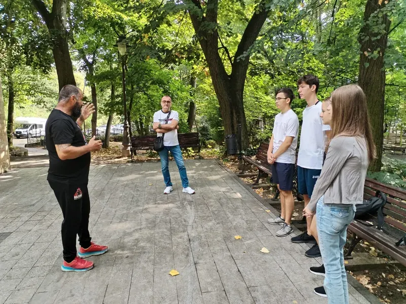 Deva: atelier de autoapărare și prevenire a bullying-ului pentru copii în Parcul Cetate