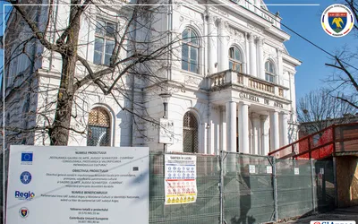 Lucrările de restaurare a Galeriei de Artă „Rudolf Schweitzer – Cumpăna” sunt realizate într-un procent de 35%