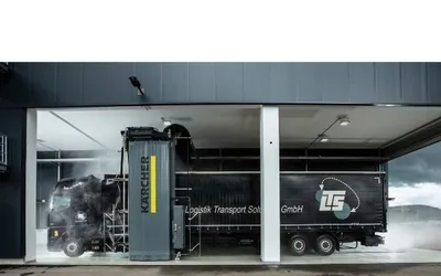 Spălătoria pentru camioane Karcher TB – soluția economică și fiabilă pentru curățarea vehiculelor comerciale