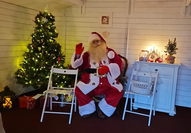 La Winter Land Crângași, copiii îl pot întâlni zilnic, gratuit, pe Moș Crăciun. Ce alte atracții există și cât costă bunătățile culinare