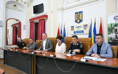 „Be cool – Gândește înainte!”, program pentru elevii din Bihor