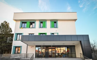 Încă o școală extinsă ca spațiu: școala I.L. Caragiale