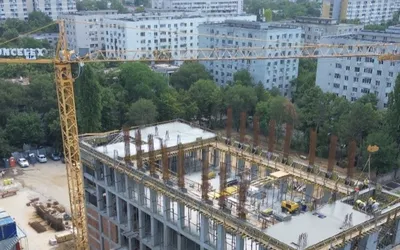 Reconstrucția Școlii „Voievod Neagoe Basarab” este în plină desfășurare