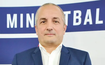 MINIFOTBALUL - cea mai reprezentativă formă a sportului de masă din România