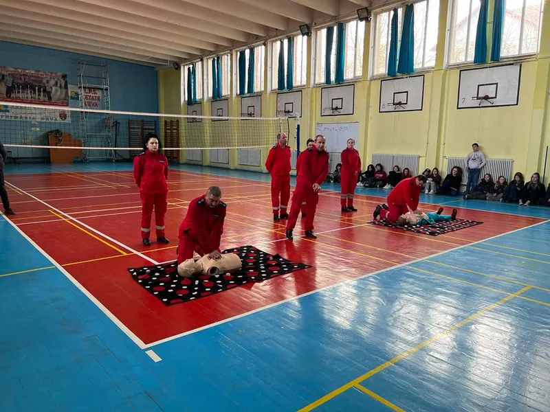 ,,Învață, mâine poți salva o viață!” –proiect educațional pentru elevii de la școlile din municipiul Deva