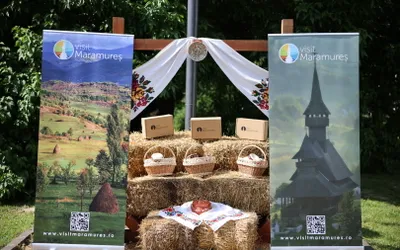 Produsele tradiționale, promovate în cadrul Târgului „Bun de Maramureș” de Sfinții Constantin și Elena
