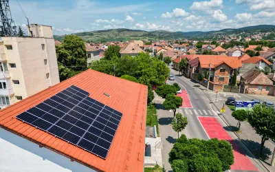 Energie smart: 10 clădiri publice din Sibiu vor primi panouri fotovoltaice, investiție de 4,61 milioane lei