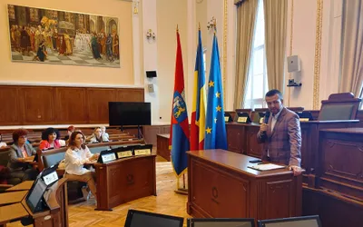 PARTENERIAT ÎNTRE PRIMĂRIE ȘI ȘCOLI. DE NOI DEPINDE SĂ PLĂTIM MAI PUȚIN, PRIN REDUCEREA CONSUMULUI LA UTILITĂȚI