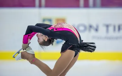 Patinoarul din Cetatea Târgu Mureș va fi inaugurat oficial pe 1  Decembrie cu un spectacol de patinaj artistic