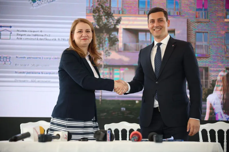 CONTRACTE DE FINANȚARE ÎN VALOARE DE 30 DE MILIOANE DE EURO PENTRU DEZVOLTAREA ÎNVĂȚĂMÂNTULUI  MARAMUREȘEAN