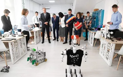 Învățare cu roboței și prin realitate virtuală.  Laboratoare inteligente, de 9,5 milioane de lei, în toate liceele din  Sectorul 6