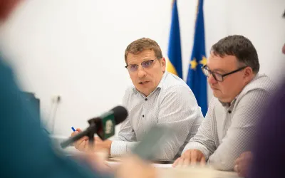 Începe semnarea contractelor pentru noul serviciu de gestionare a deșeurilor în zona Ciuc