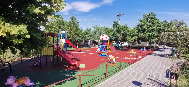 Lavitex Prod - servicii complete pentru amenajarea și dotarea spațiilor publice: consultanță, proiectare 3D, design, producție, transport, montaj, mentenanță