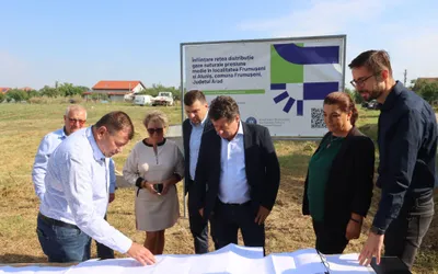 S-a semnat contractul de extindere a rețelei de gaz în Frumușeni