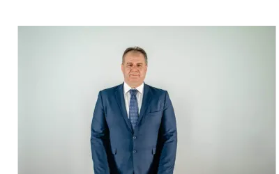 Gheoca Maricel, primarul comunei Ivești: „Dezvoltarea localității și creșterea calității vieții oamenilor rămân prioritățile mele absolute”