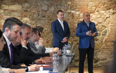 Reuniune bilaterală româno-maghiară, la Oradea