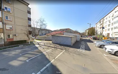 Primăria, dispusă să cumpere imobile izolate aflate în curțile blocurilor