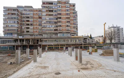 Lucrări avansate la tronsonul P1 de pe șantierul viitoarei parcări  de tip park and ride din Oradea