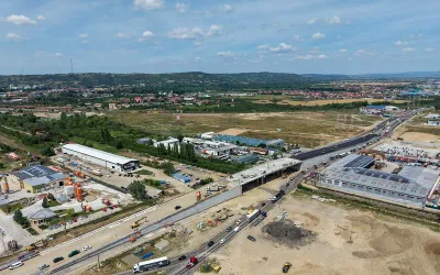 A început asfaltarea pasajului suprateran de pe Centura Oradea, necesar proiectului Tram-tren