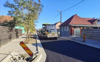 Primul strat de asfalt a fost așternut pe strada Mărgelelor din cartierul Episcopia