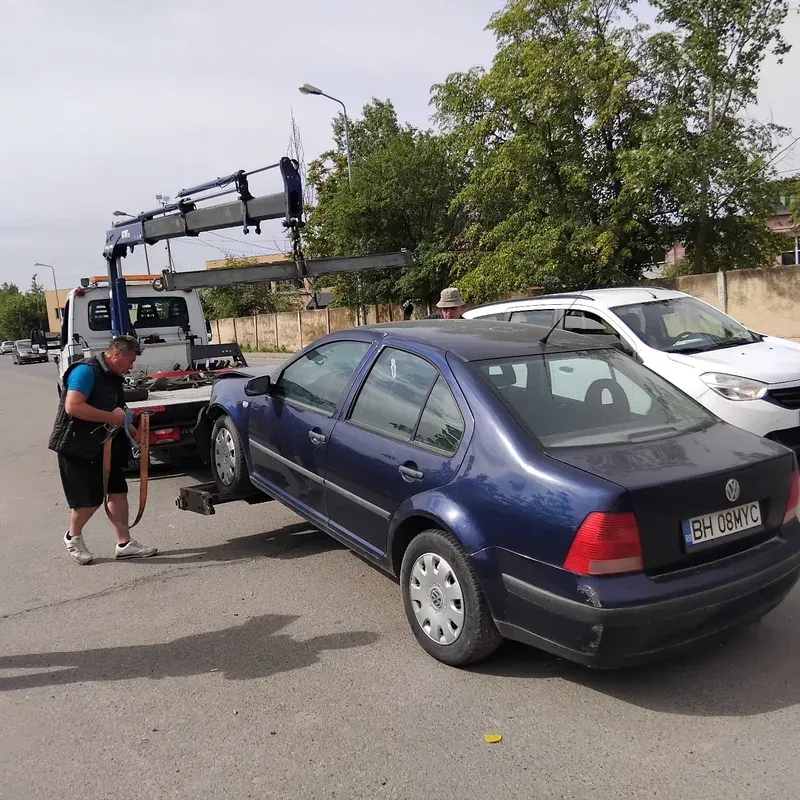 Autovehicul considerat abandonat, ridicat de pe domeniul public în Oradea (15 iunie 2026)