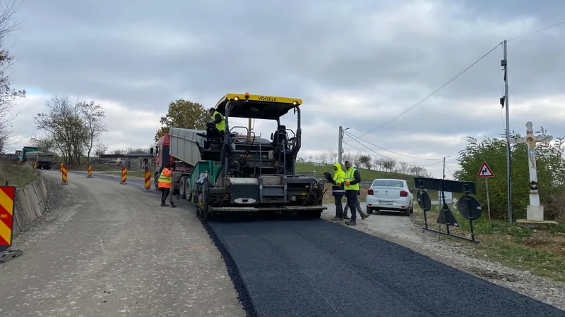 Se asfaltează drumul județean Oșorhei - Copăcel