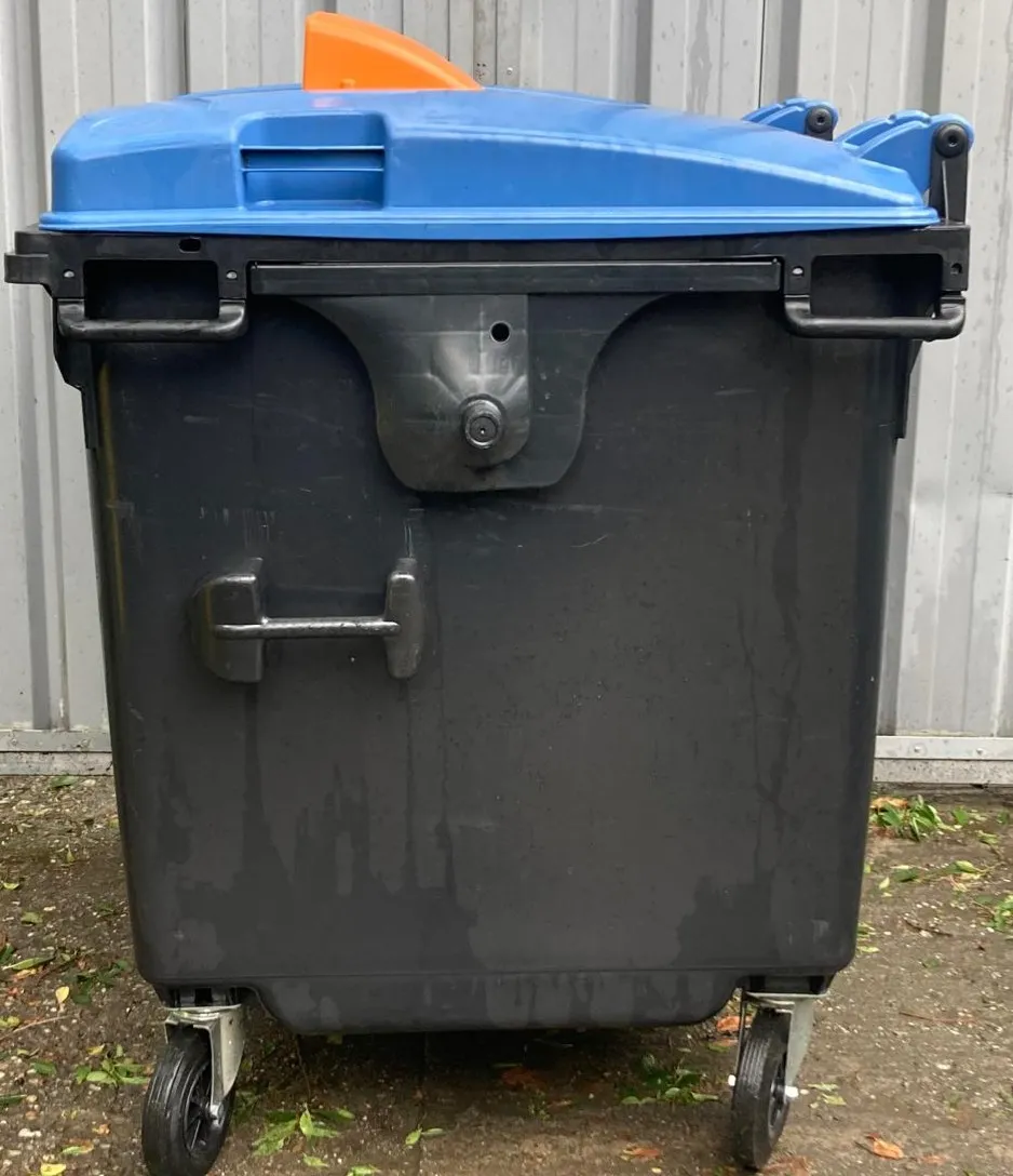 Eurocontainere 1100 litri -utilizate/in stare exceptionala