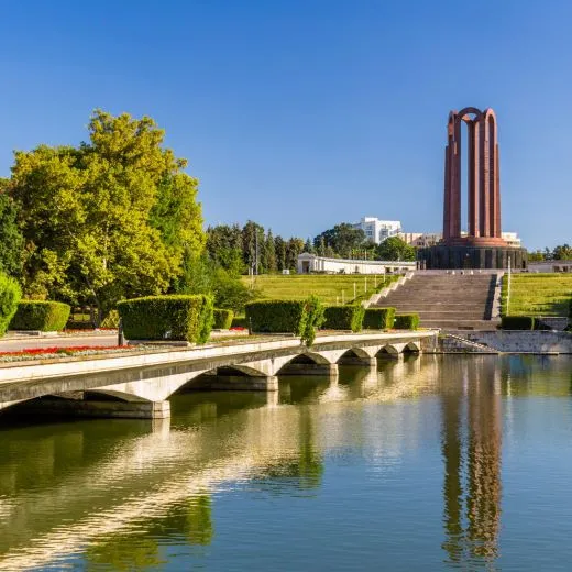 Primăria Capitale va reabilita şi restaura Parcul monument istoric Carol I