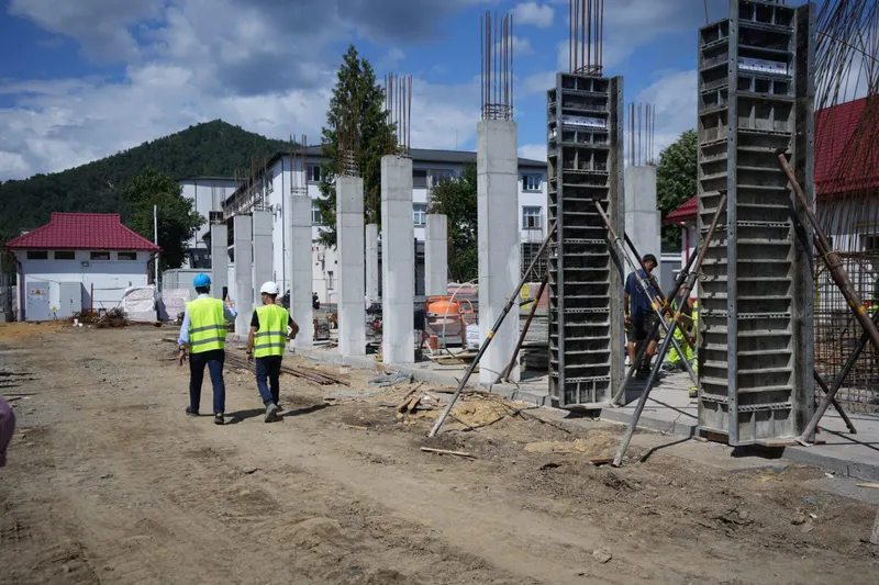 Lucrările pentru construirea noului ambulatoriu integrat avansează în ritm alert